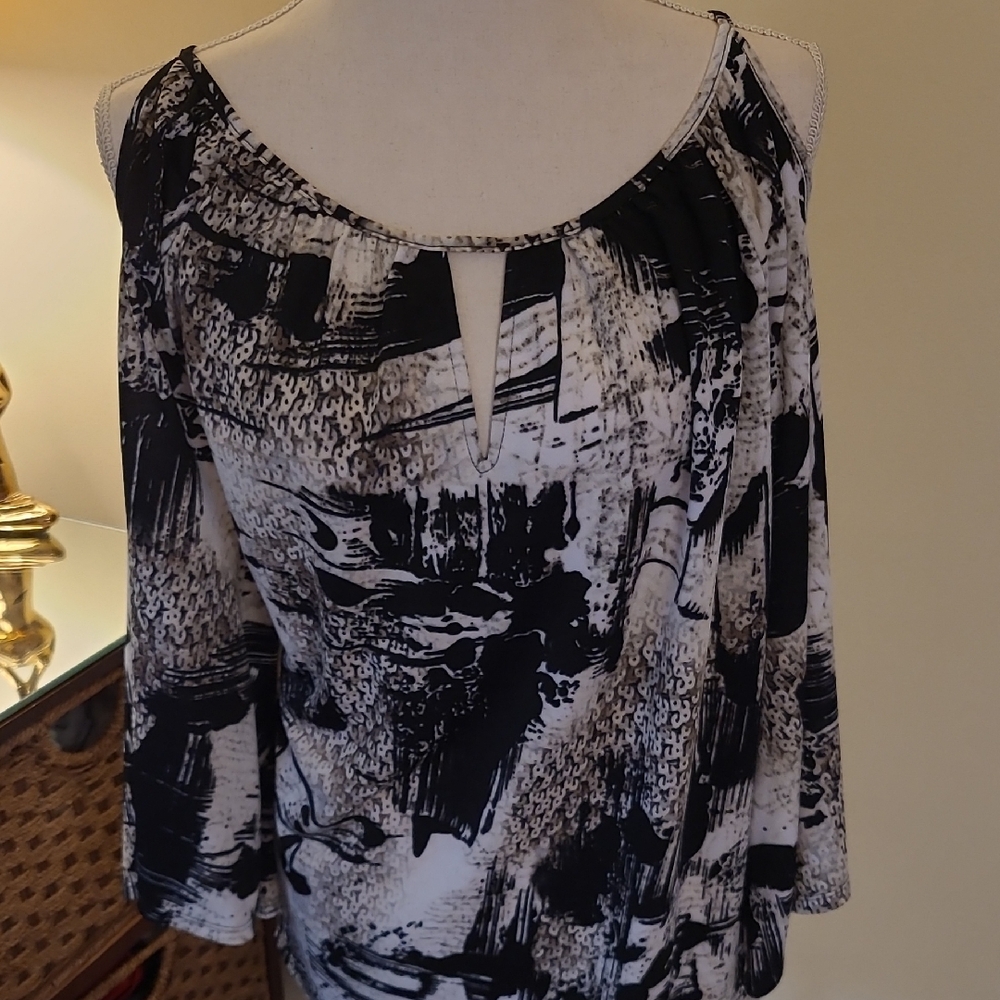 Stylish Black & White Women's  Cold Shoulder Top